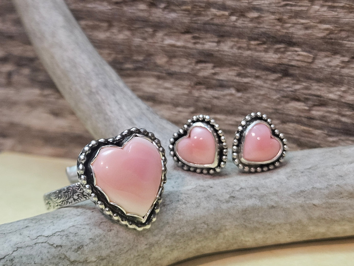 Pink Conch Heart Adjustable Ring