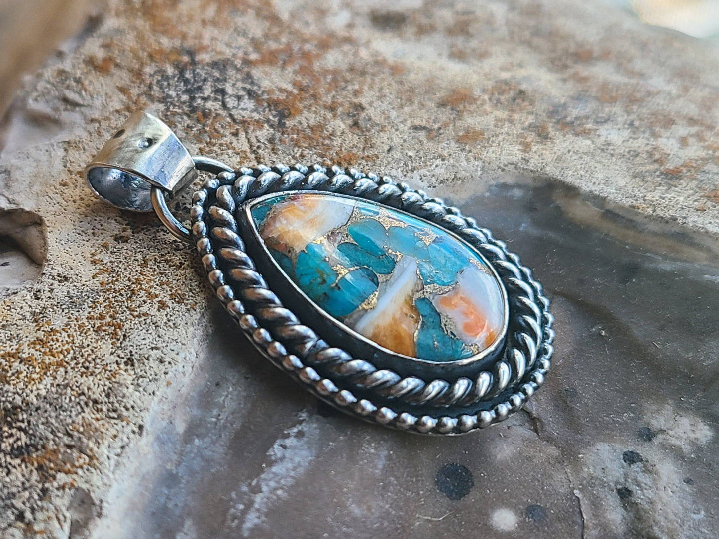 Pear Rio Grande Pendant
