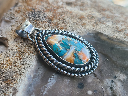 Turquoise and Spiny Oyster Pendant